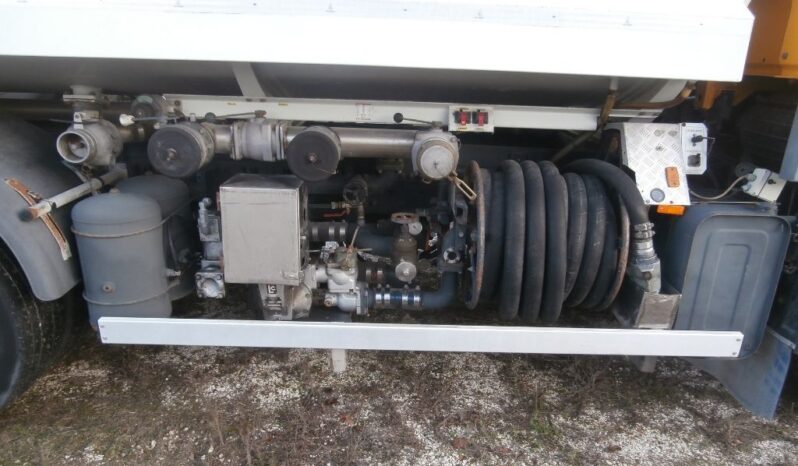 Camion DAF XF 430 cisterna usato completo