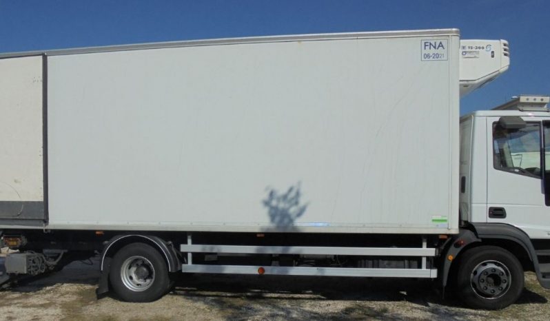 Camion Iveco Eurocargo 140E21 usato completo
